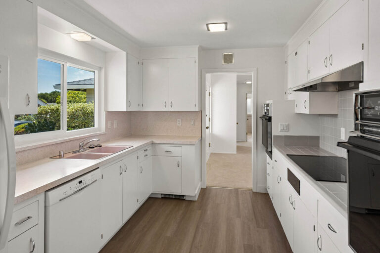 Kitchen (2)